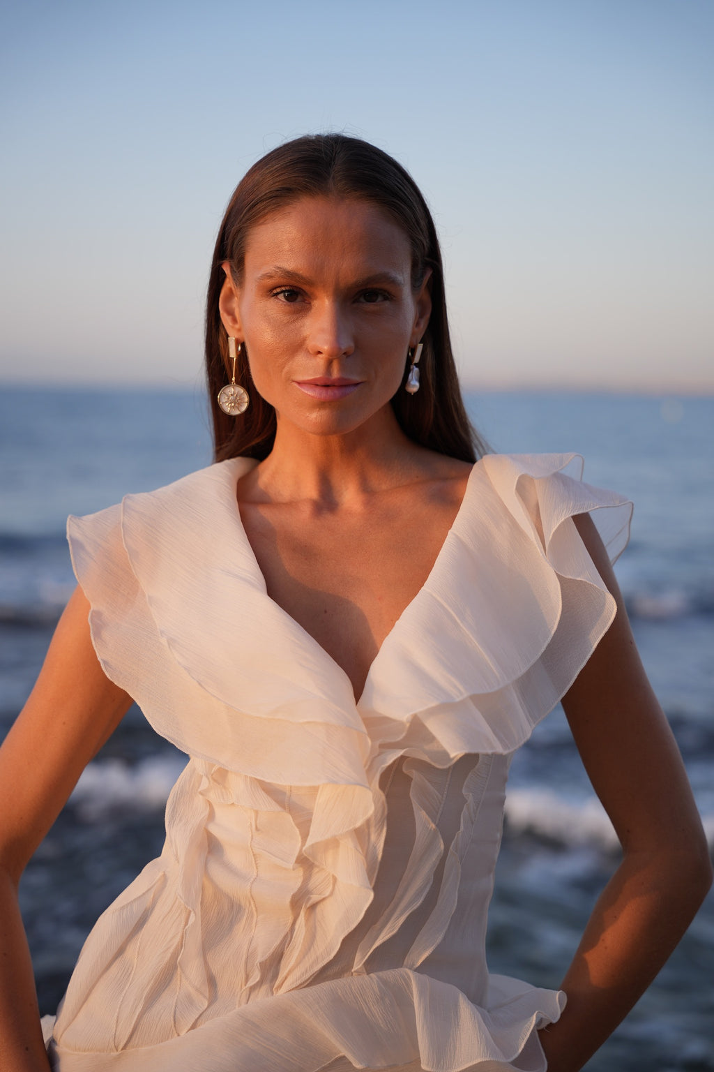 Luz Dorada Un destello de sol convertido en joya. Luz Dorada A golden ray turned into jewelry.