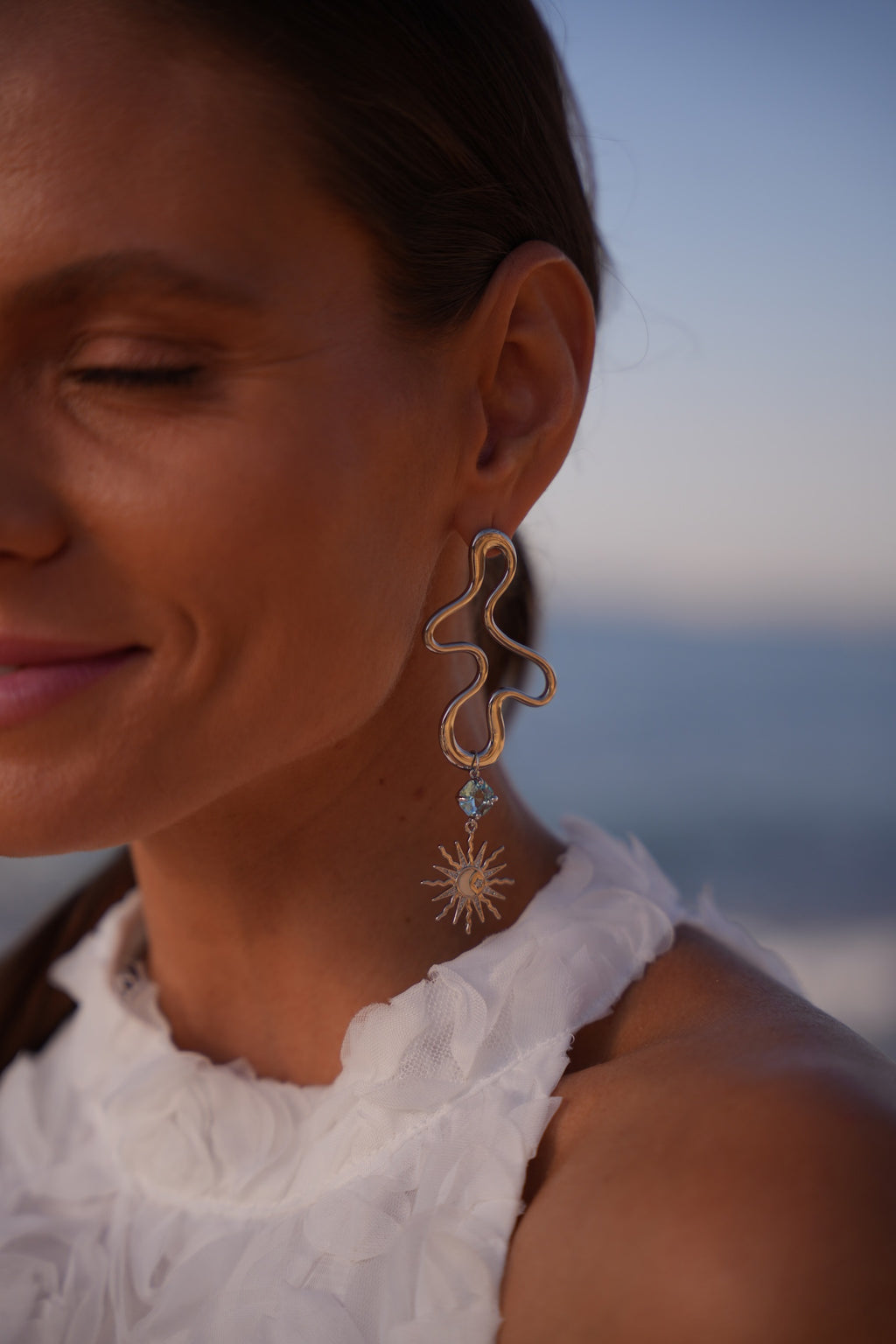 Aurora Asimétrica. El amanecer en forma de joya. Aurora Asimétrica. The dawn captured in a jewel.