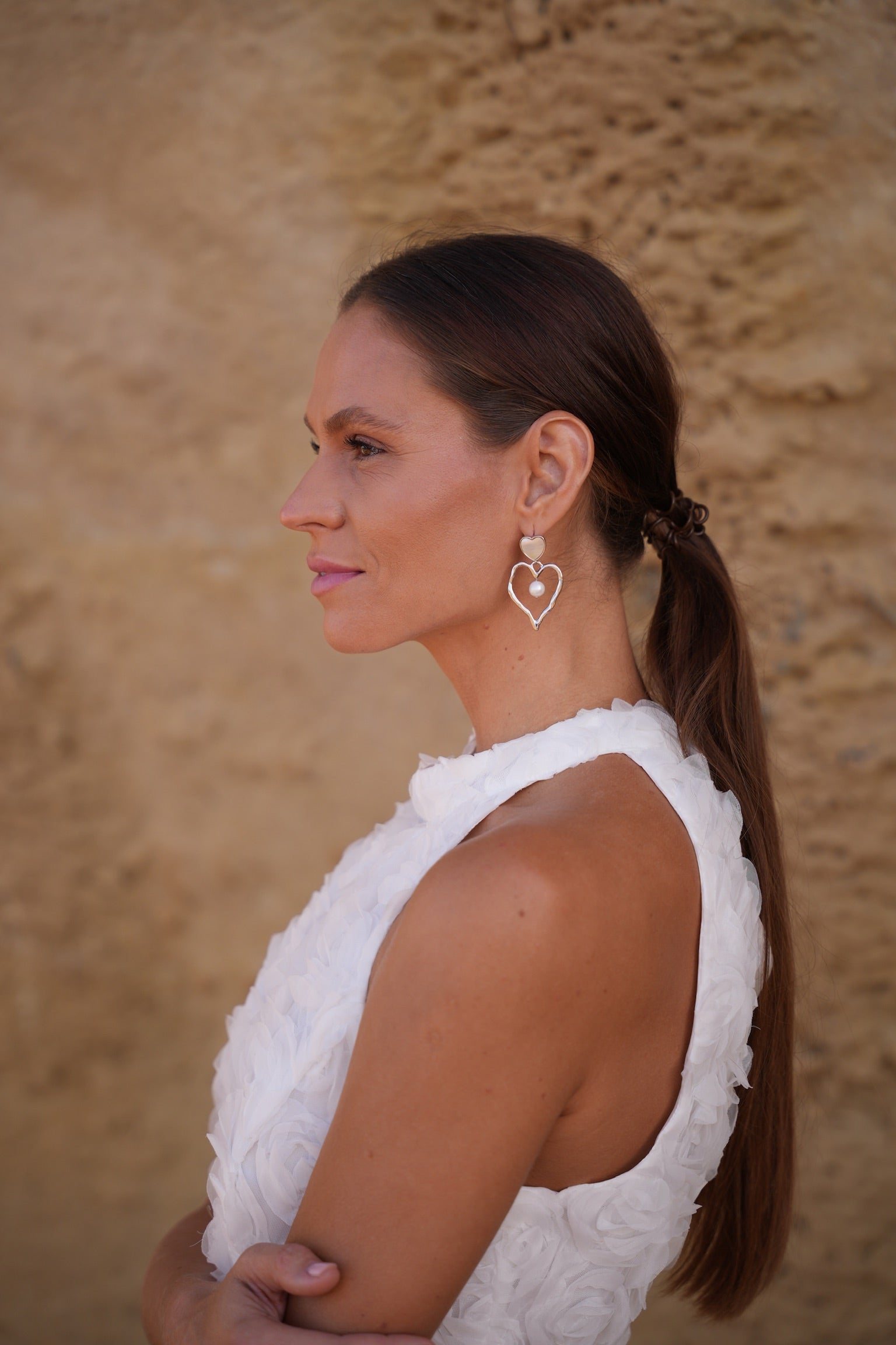 LUZ DEL CORAZÓN La luz más pura nace dentro. LUZ DEL CORAZÓN The truest light shines from within.