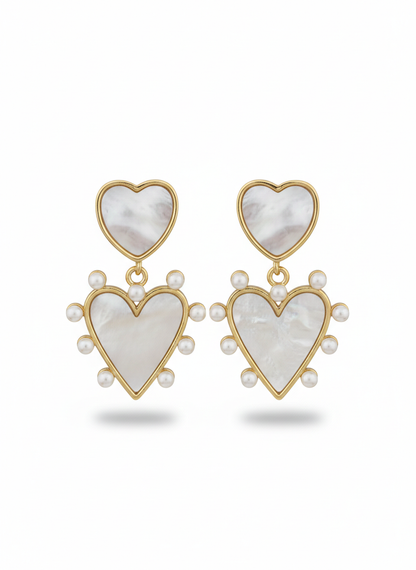 Pendientes Corazón del Sol con nácar en forma de corazón y perlas, acabado dorado