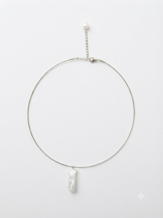 gargantilla minimalista de plata con perla natural