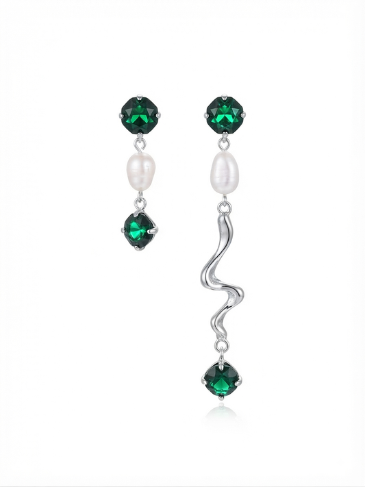 pendientes asimétricos de piedra verde y plata hechos a mano
