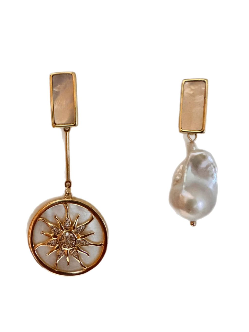 Luz Dorada Un destello de sol convertido en joya. Luz Dorada A golden ray turned into jewelry.