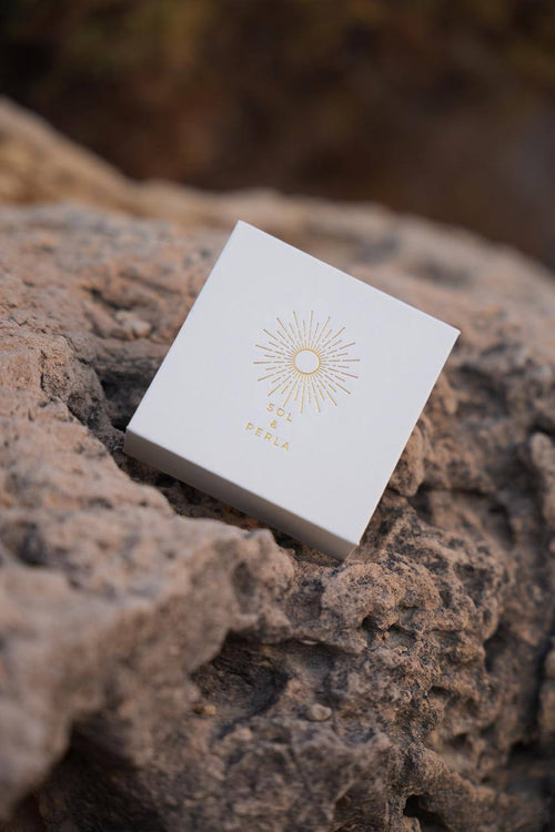 Aurora Asimétrica. El amanecer en forma de joya. Aurora Asimétrica. The dawn captured in a jewel.